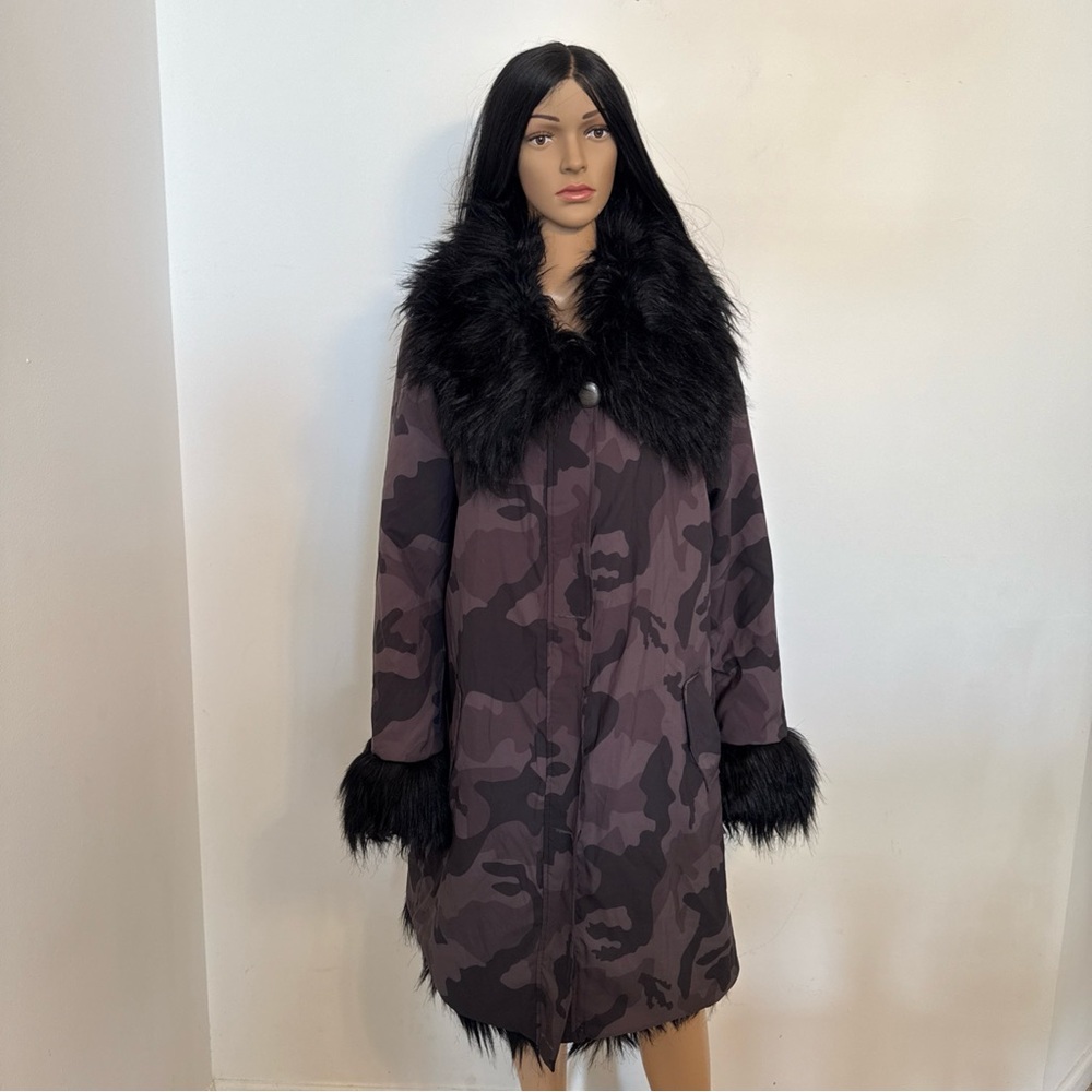 Fabulous Furs Black and Gray Camouflage Puffer Coat
